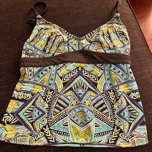 Title Nine Streamline Takini top